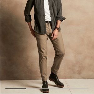 Banana Republic Mason Athletic Fit Chino, 31x30